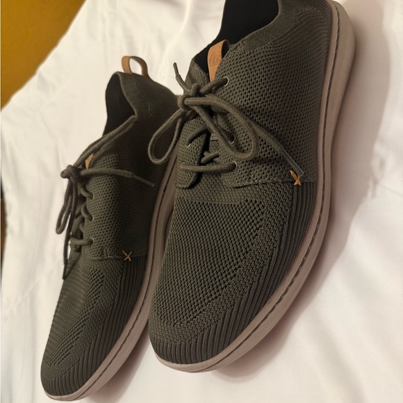 Clark's Cloudsteppers Olive Knit Sneakers size 13 GUC - Picture 4 of 8